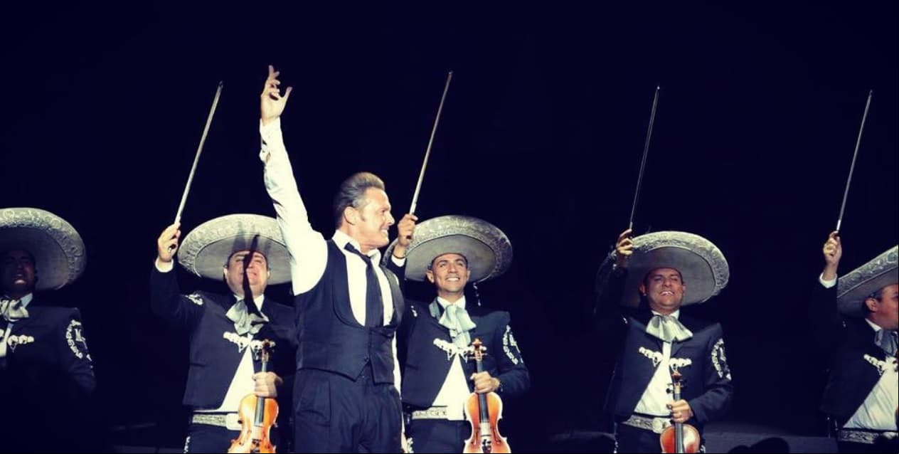 Bandas y cantantes que llevan la música mexicana por el mundo
