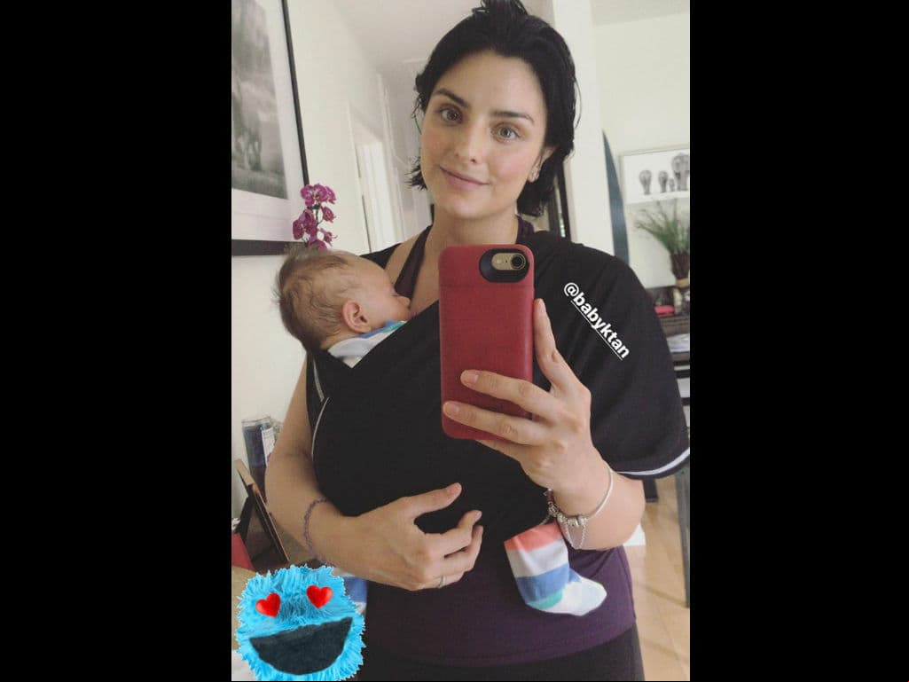 La actriz Aislinn Derbez disfruta al máximo la maternidad