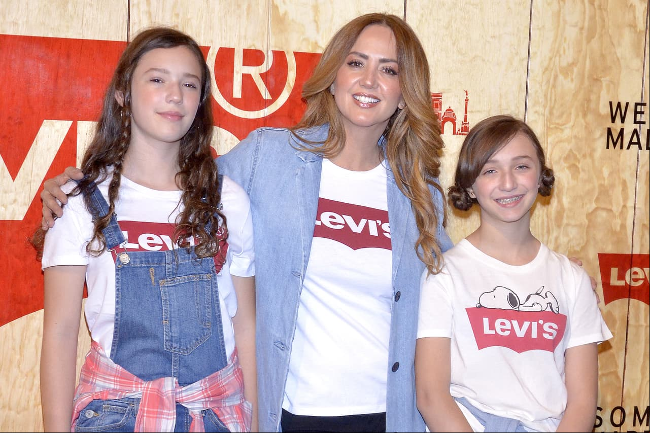 Hija de Andrea Legarreta impacta con atlética figura y belleza