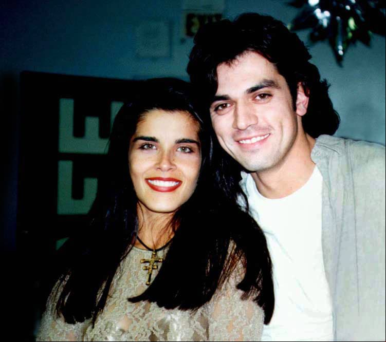 En 1994, Jorge Salinas y Adriana Cataño grabaron la telenovela ‘Morelia’ y tuvieron una relación. Un año después nació Gabriela, su hija, pero el romance no prosperó, ya que el actor llegó al altar en 1996 con Fátima Boggio.