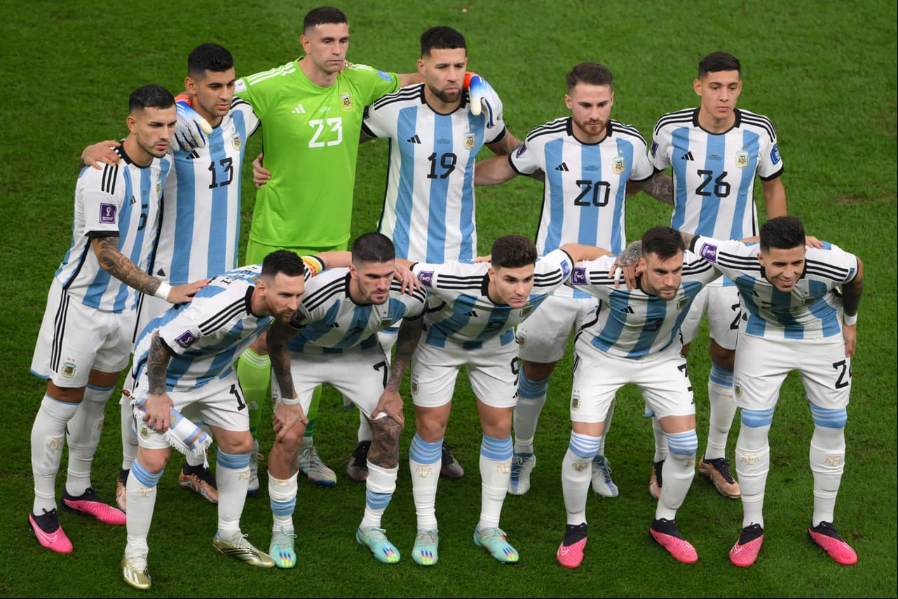 El once inicial de Argentina que encaró las Semifinales del Mundial Qatar 2022.