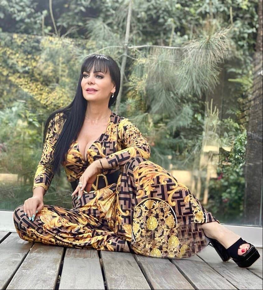 Maribel Guardia deja atónitos a sus fans con impecable look en negro
