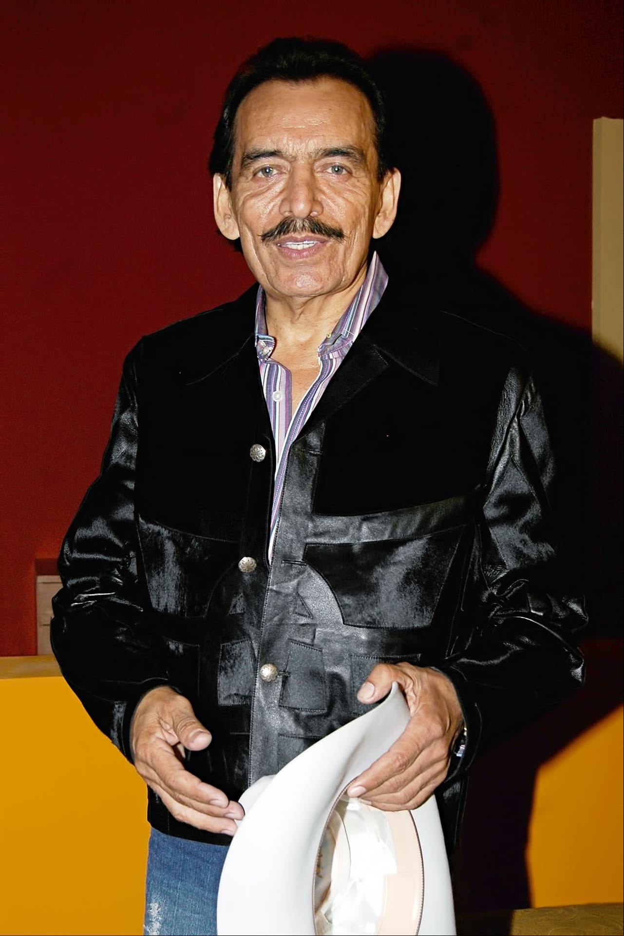 Joan Sebastian vivió esta tragedia dos veces. A su hijo Trigo lo asesinaron en 2006 y en 2010 mataron en un bar de un hotel de Cuernavaca a Juan Sebastian Figueroa.