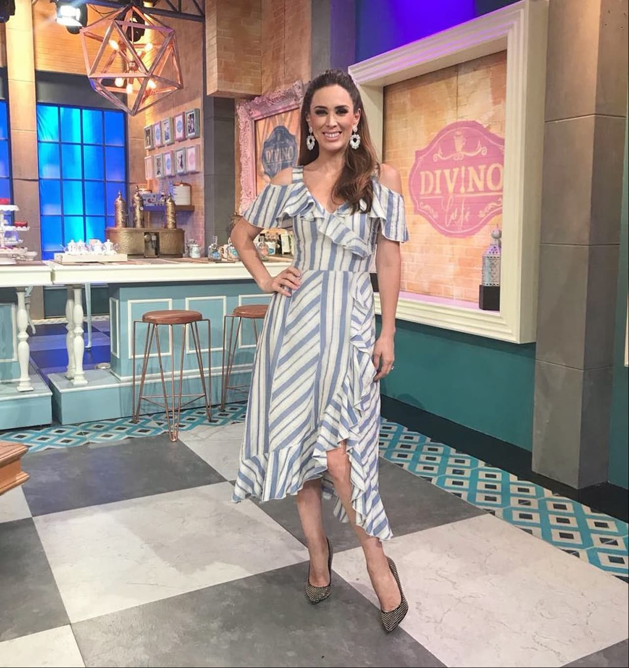 Jacqueline Bracamontes festeja su primer baby shower