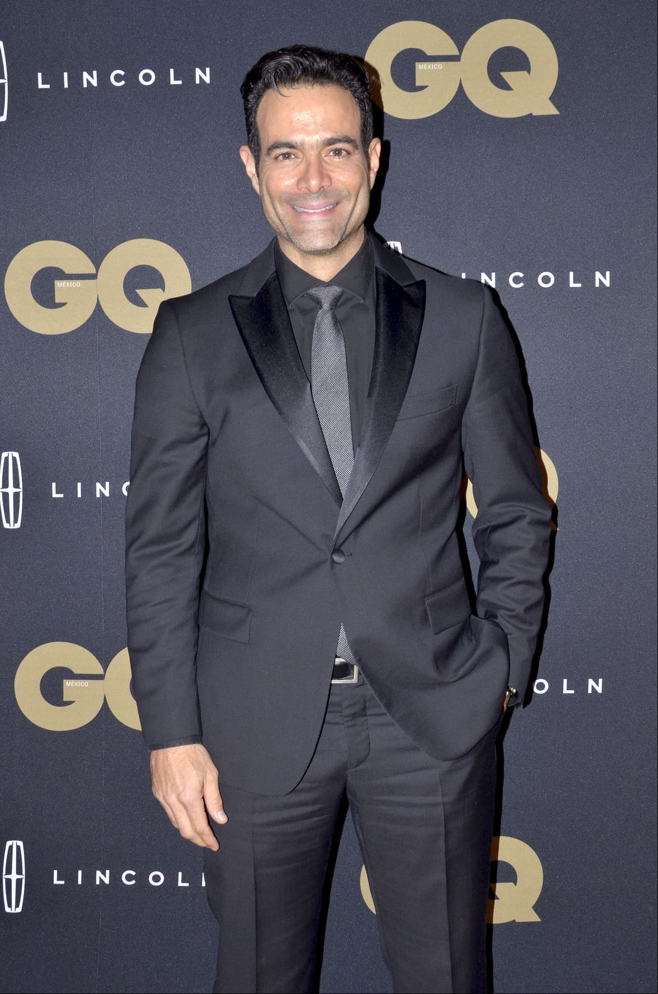 "Itatí Cantoral es parte de mi formación": Luis Roberto Guzmán regresa a Televisa