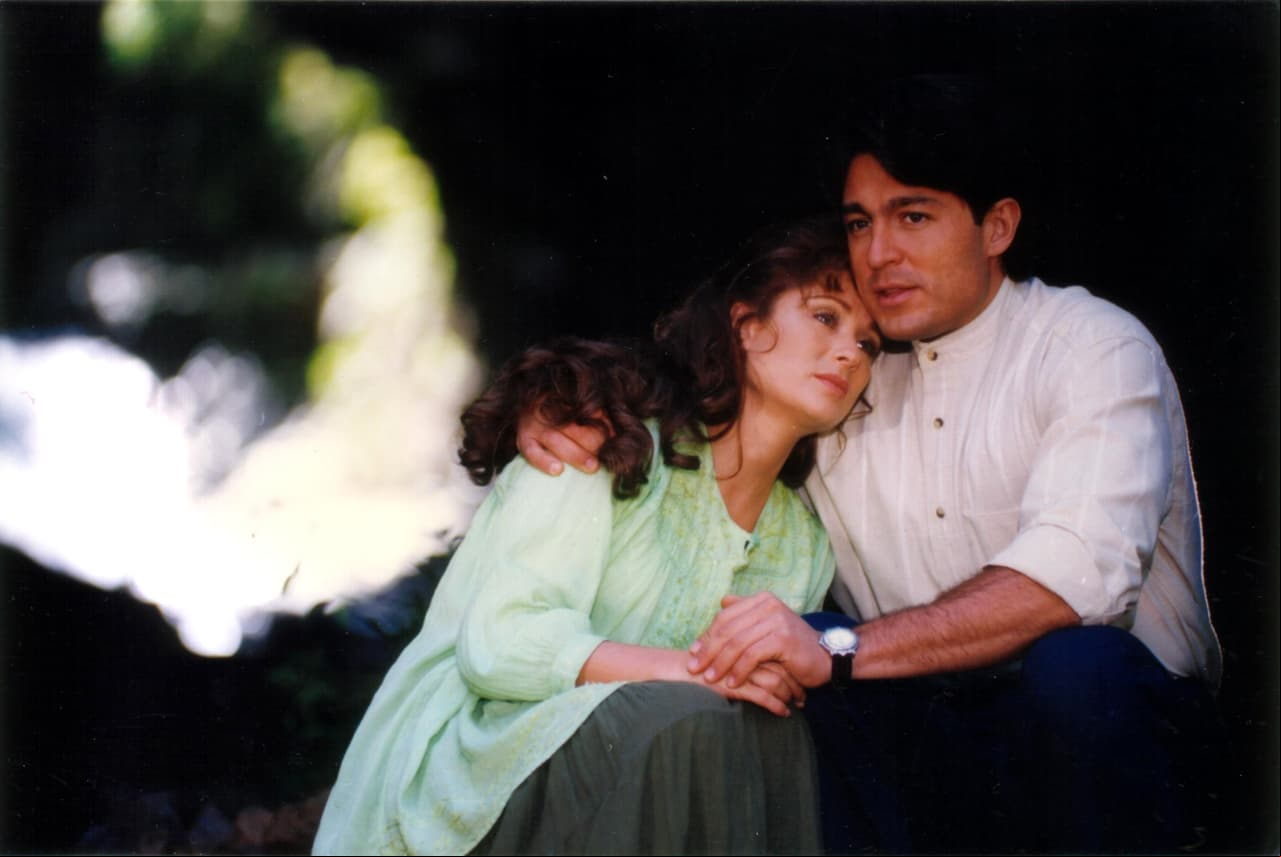 En 1997 trabajó en Esmeralda, a lado de Leticia Calderón; en la historia dio vida a José Armando.