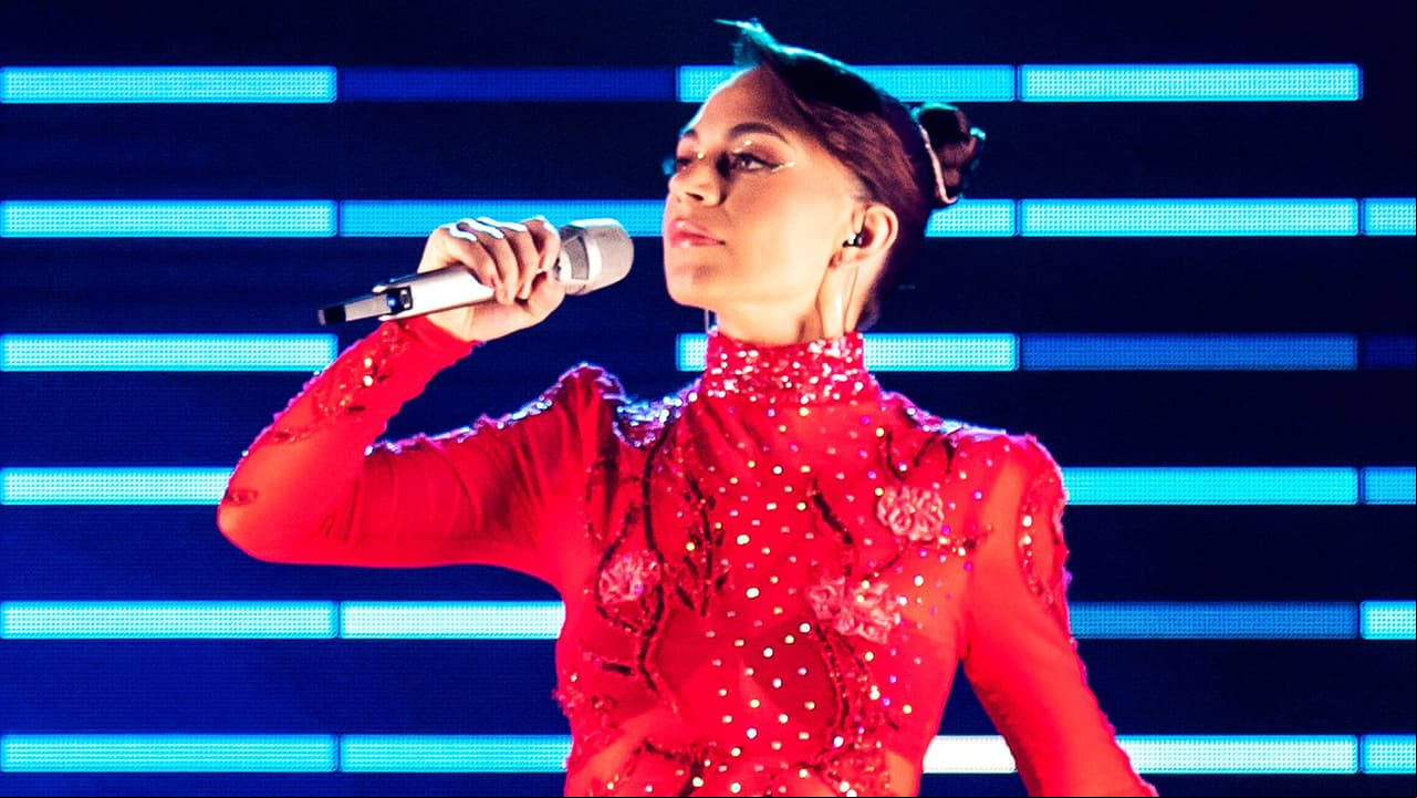 Beto Cuevas genera incertidumbre en Alejandra al bloquear a la Patinadora Artística