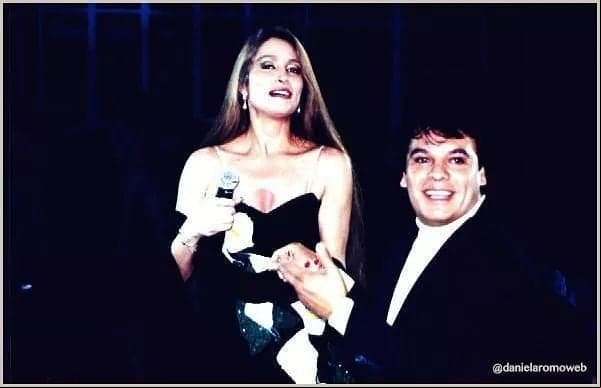 Daniela Romo interpretó el tema “De mí enamórate”, en 1986, uno de los grandes éxitos de Juan Gabriel que le dio gran reconocimiento.