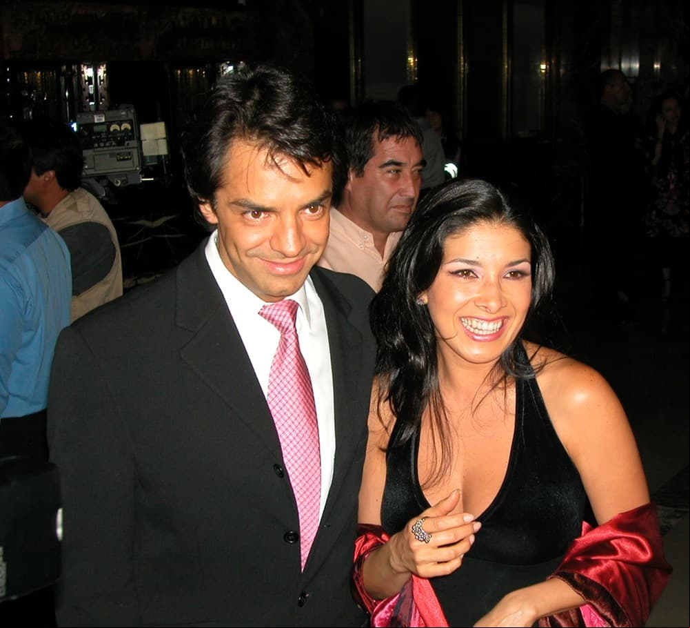 Antes de casarse con Alessandra Rosaldo y formar una familia, Eugenio Derbez salió con Dalilah Polanco, romance que concluyó en 2006. “No tengo absolutamente nada que decir (…) acabo de terminar una relación maravillosa, lástima que fue de una manera tan fea para mí y pues ahorita a recoger los pedazos y ya”, explicó la actriz al programa ‘Hoy’.