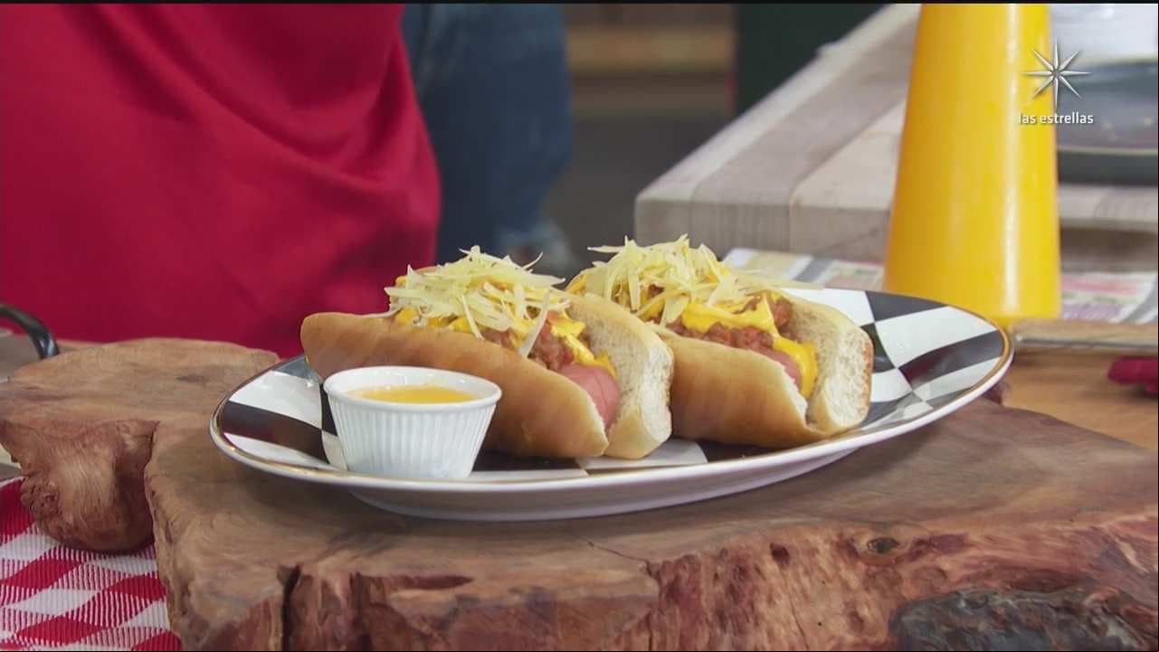 RECETA: Hot dog de boloñesa