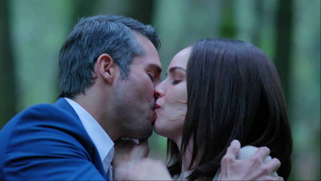 Tras encontrar la paz, 'Rubí' le jura a 'Alejandro' que él siempre fue el amor de su vida y con un beso finalizan para siempre lo que alguna vez tuvieron.