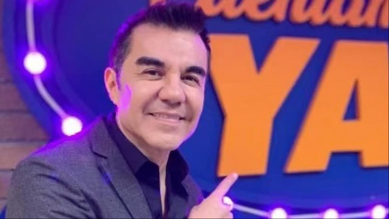 ‘De noche, pero sin sueño’: El premio de Adrián Uribe tras 30 años de carrera
