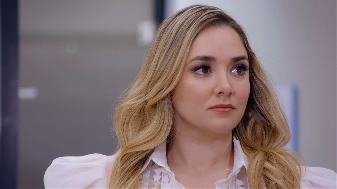 ¡Jade le declara la guerra a Regina ahora en el trabajo!