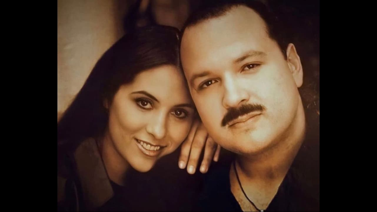 Pepe Aguilar conoció a su actual esposa tras separarse de su primera esposa