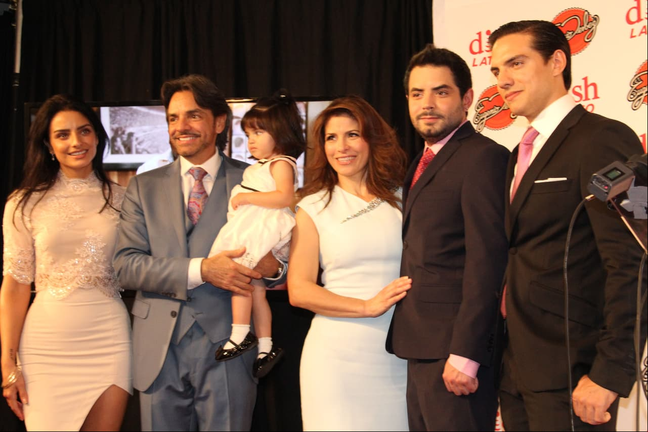 Los integrantes de la familia Derbez son idénticos