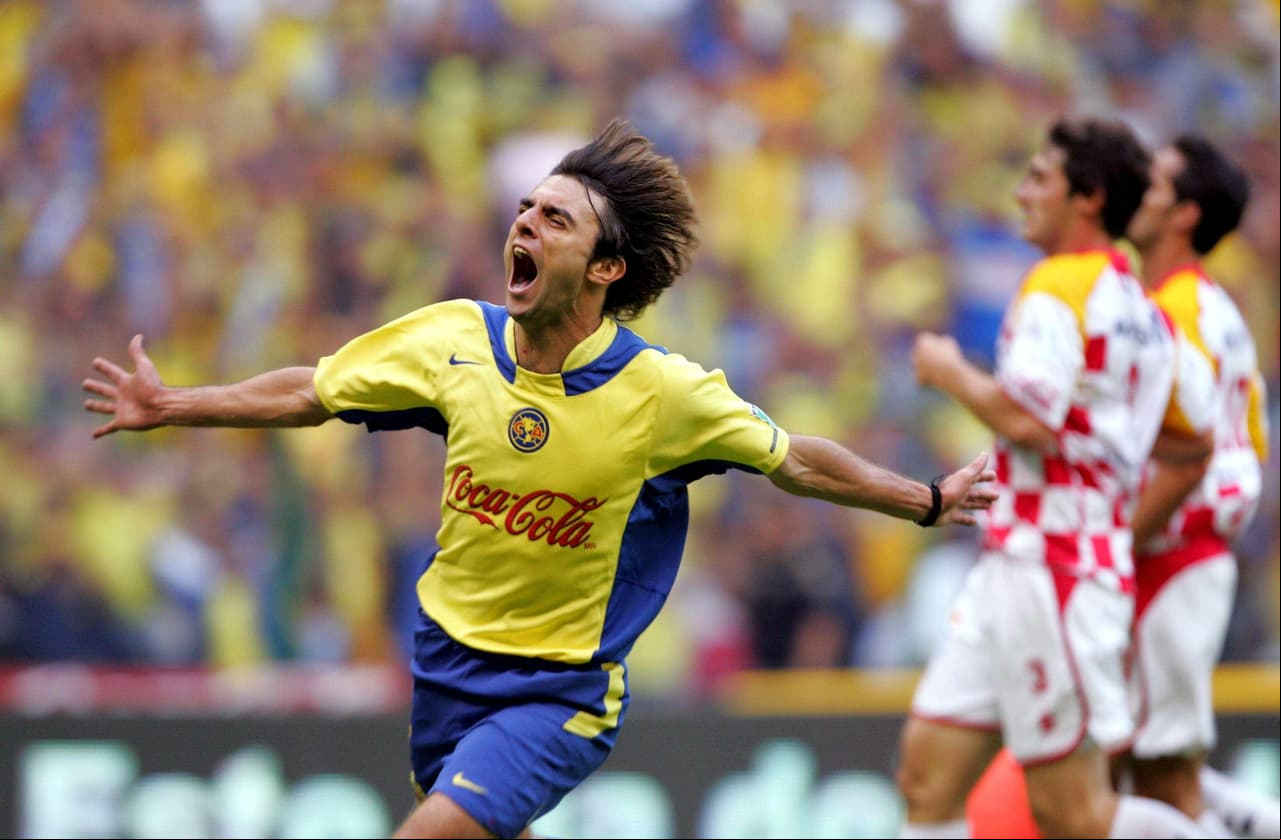 El argentino 
<b>Claudio ‘Piojo’ López</b> militó en el América durante dos años y medio (2004-2007) tras brillar en Europa con el Valencia y la Lazio.