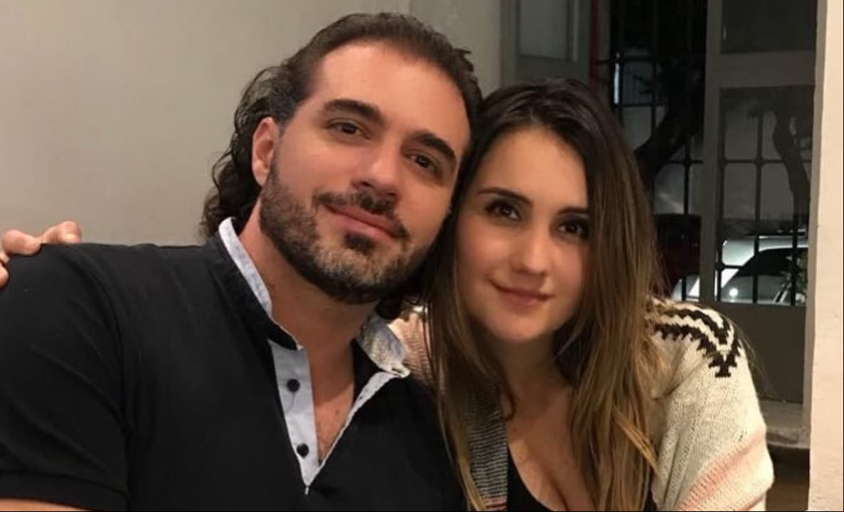 Dulce María y su pareja