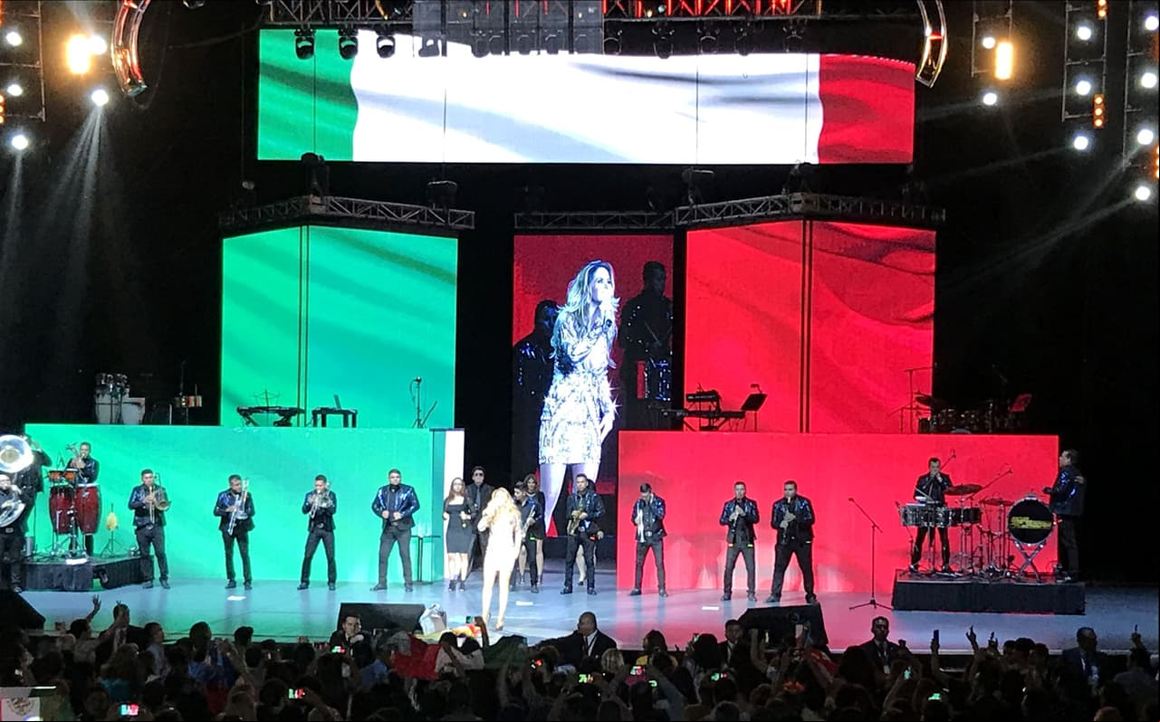 Lucero logró conquistar al público en el género banda