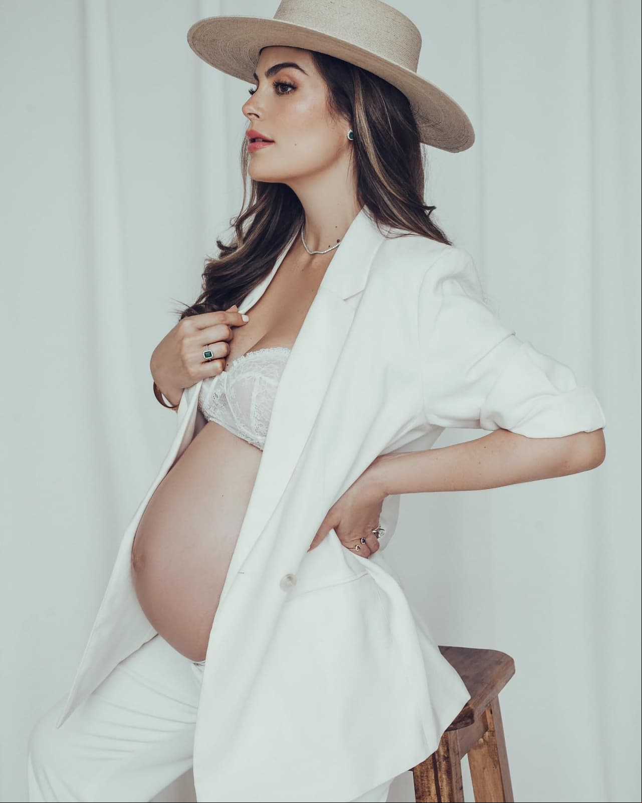 Ximena Navarrete muestra sin prejuicios la realidad de su cuerpo posparto