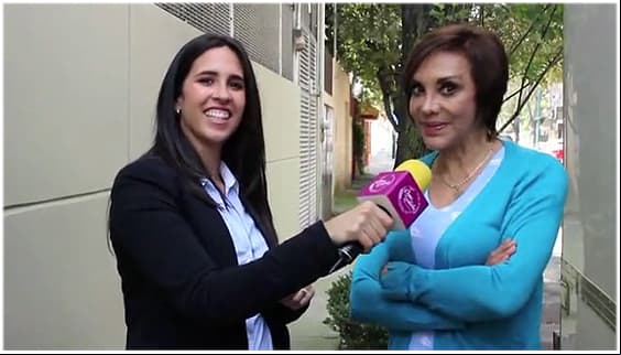 “Aunque la mona se vista de seda”…, dice La Pelangocha sobre la moda