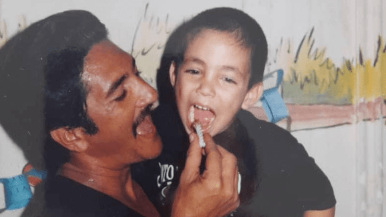 Sian Chiong con su padre Rolando