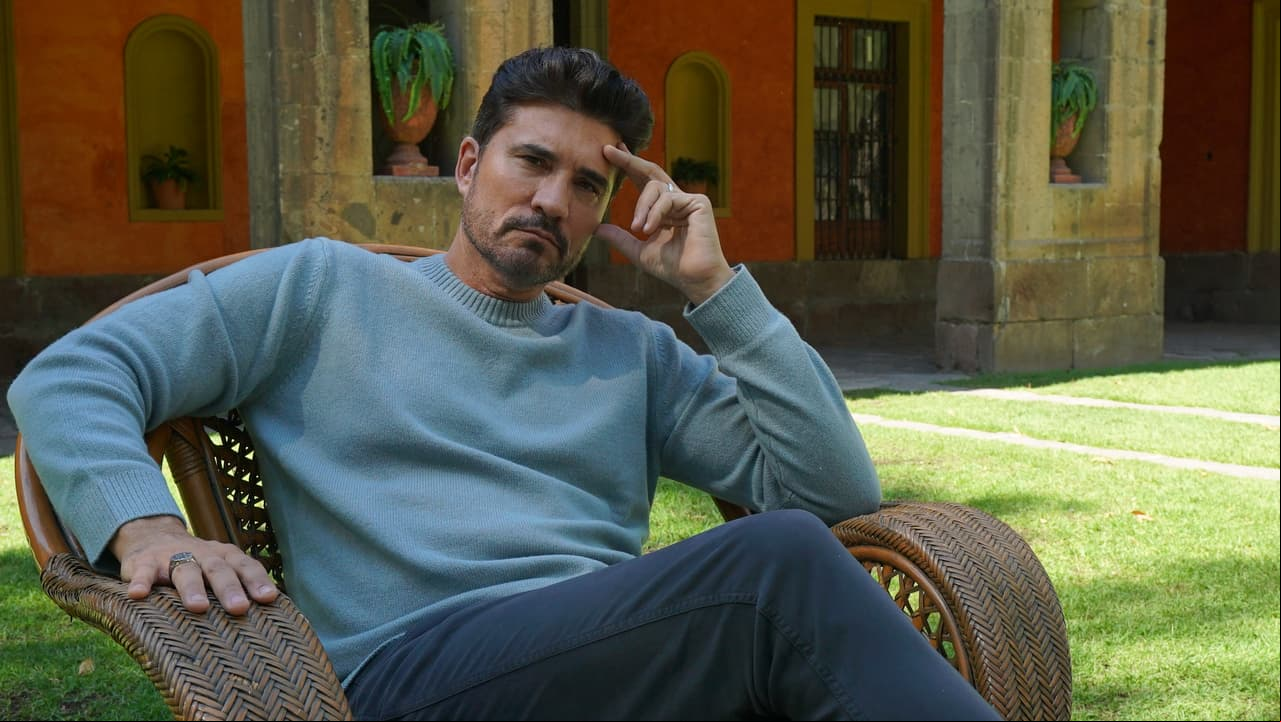 Tras buscar el amor en "Vencer el P@sado", Diego Olivera ahora hará de las suyas en la telenovela como el malvado 'Augusto Ruiz Montalvo', el culpable de todas las desgracias de los hermanos Sánchez.