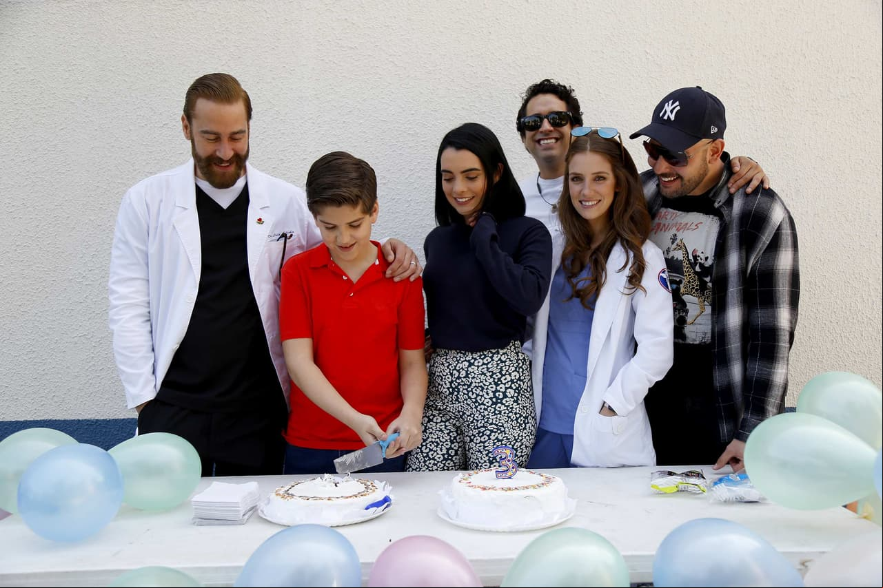 Así celebró Jaime Maqueo su cumpleaños en ‘Médicos Línea de Vida’