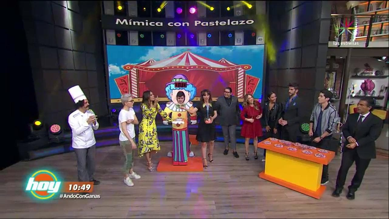 ¡Raúl Araiza sorprende en Mímica con Pastelazo!