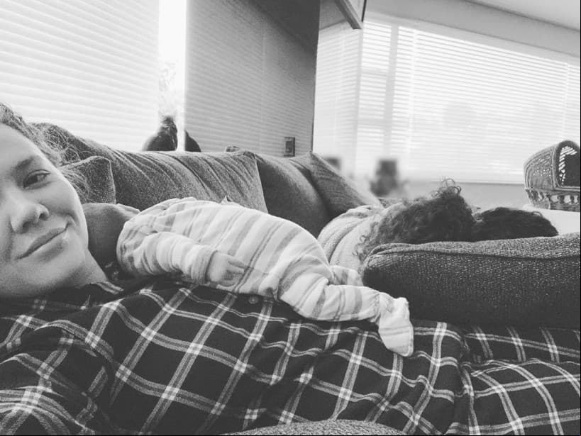 En abril de 2019, Joy Huerta compartió en su cuenta de Instagram que hace 7 años conoció a su ahora esposa, la artista plástica y productora Diana Atri, con quien esperaba a su primer bebé, una niña llamada Noah, quien nació en mayo del mismo año.