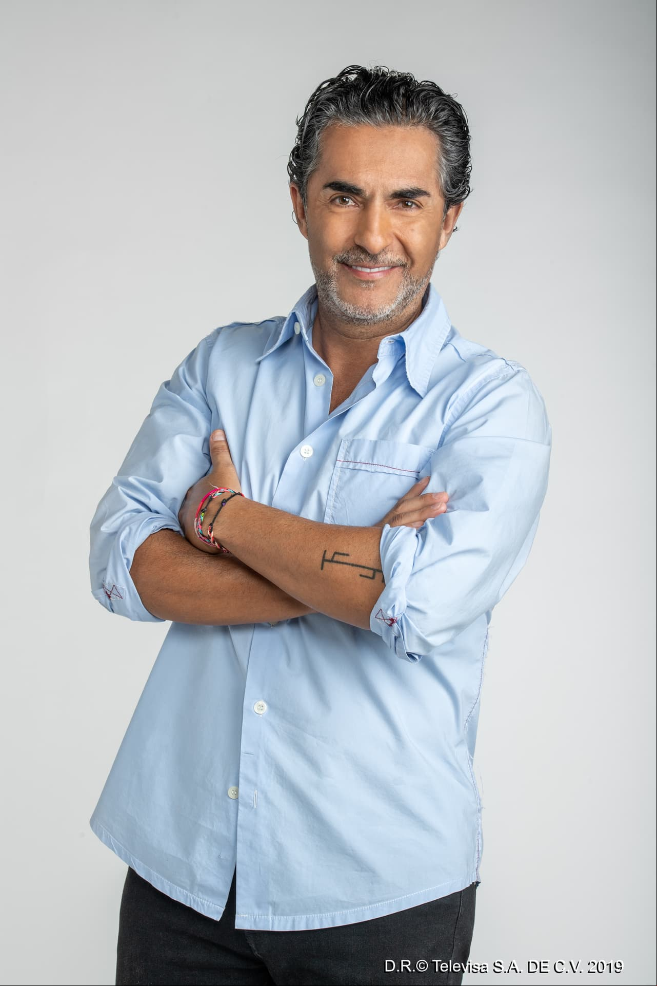 Raúl Araiza es 'Paco', el mejor amigo de 'Ángel', un tipo mujeriego y aprovechado, pero a través del cual 'Alma' podrá comunicarse por medio de la posesión.