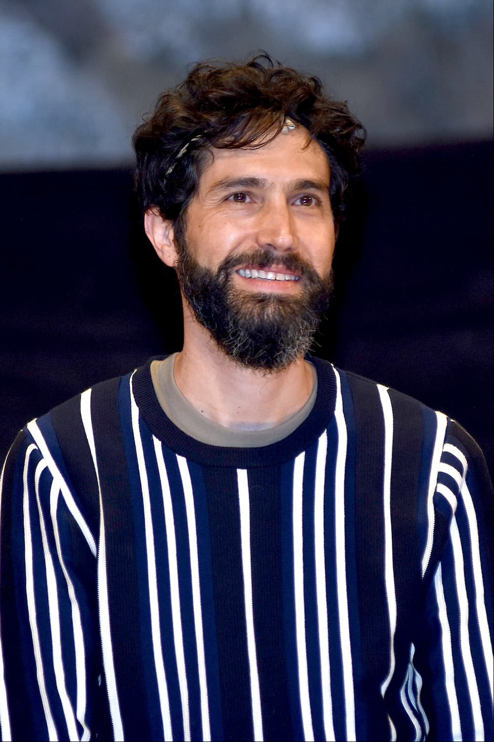 Benny Ibarra llegará a los 50 años el próximo 8 de septiembre, quien comenzó su carrera como actor, pero después se enfocó en la música, siendo parte de Timbiriche, formando en 2012 otro grupo llamado Saha, Benny y Erik.