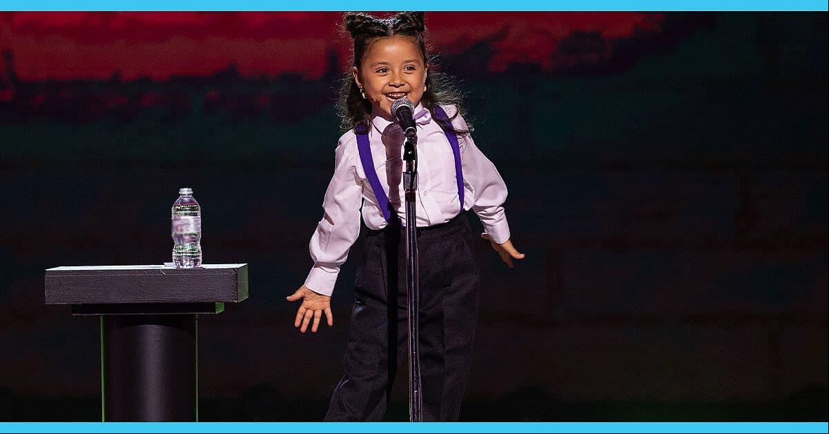 Arly sorprende con un tierno stand up sobre las mamás
