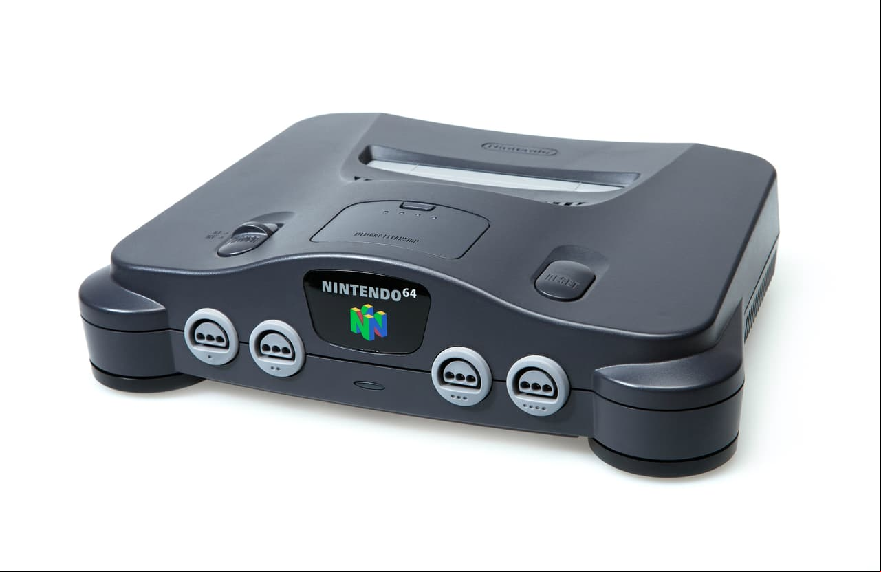 Nintendo 64. ¡ítelo! El peor castigo que había era que tu mamá escondiera la consola o el control.