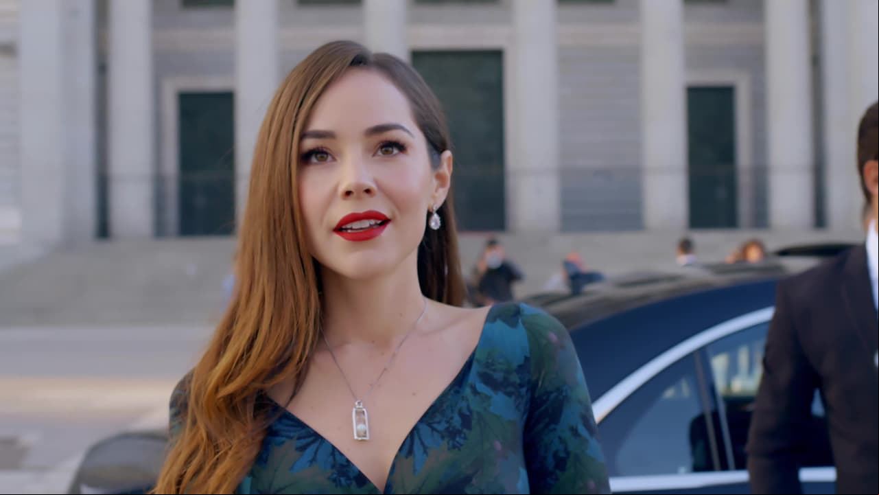 “No veo nada de malo en ser una mujer joven, guapa y ambiciosa”.