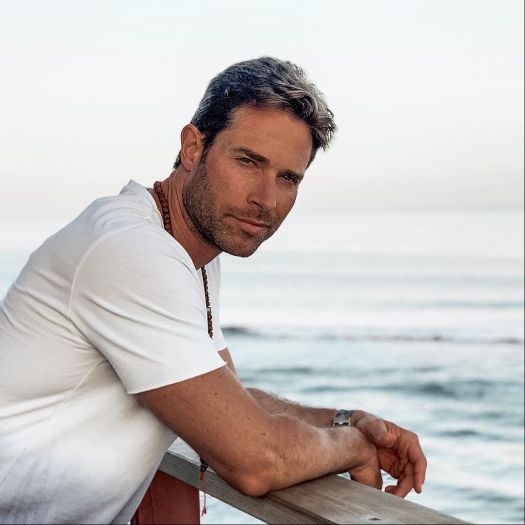 Sebastián lleva más de 18 años trabajando en la televisión mexicana y desde que apareció en ‘Primer amor- a mil por hora’ acaparó las miradas de los televidentes, quienes están al pendiente de sus nuevos proyectos.