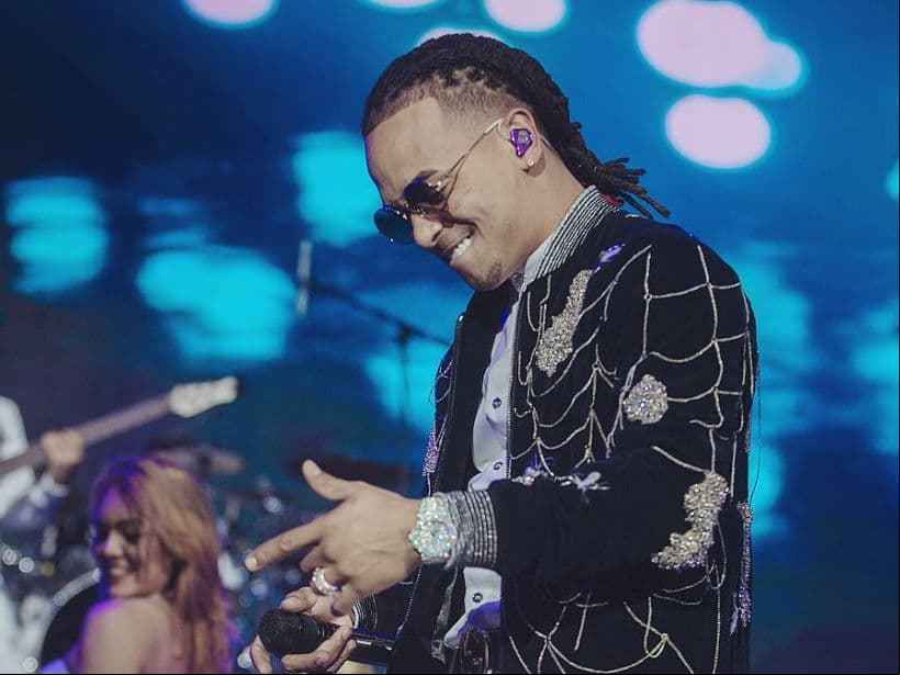 Ozuna ha grabado 43 colaboraciones, Nicky Jam, Zion y Lennox, J Balvin, De La Ghetto, Wisin y Bad Bunny, son algunas de ellas.