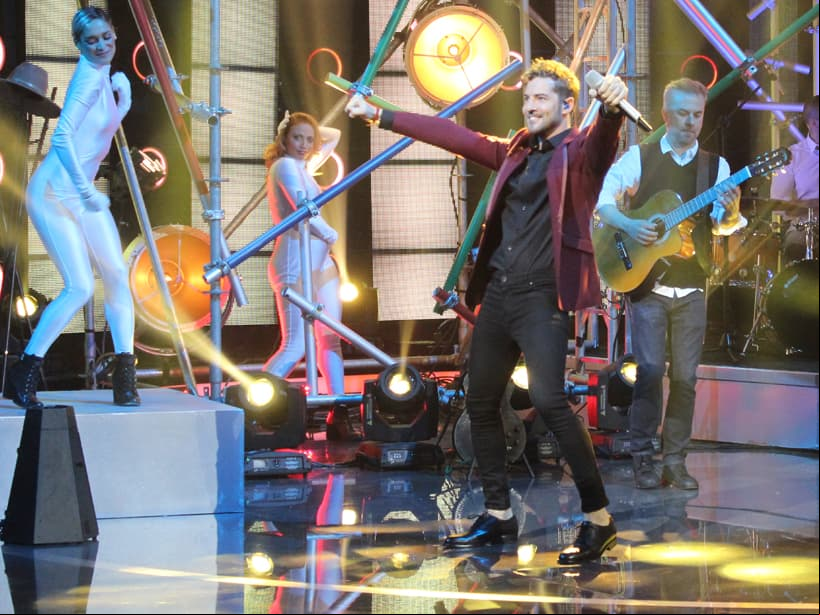 Además de cantante, David ha participado como coach musical en diferentes programas televisivos y también ha realizado actuaciones especiales en telenovelas.