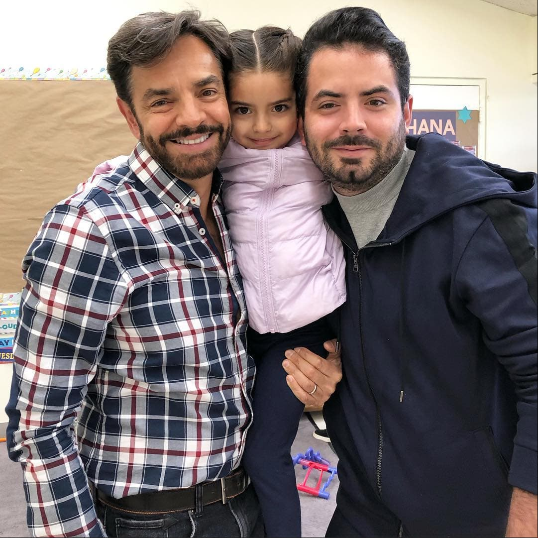 Aislinn, José Eduardo, Vadhir y Aitana son los hijos de Eugenio Derbez y, aunque todos tienen una mamá distinta y hasta personalidades diferentes, hay un rasgo físico que todos heredaron del comediante mexicano.