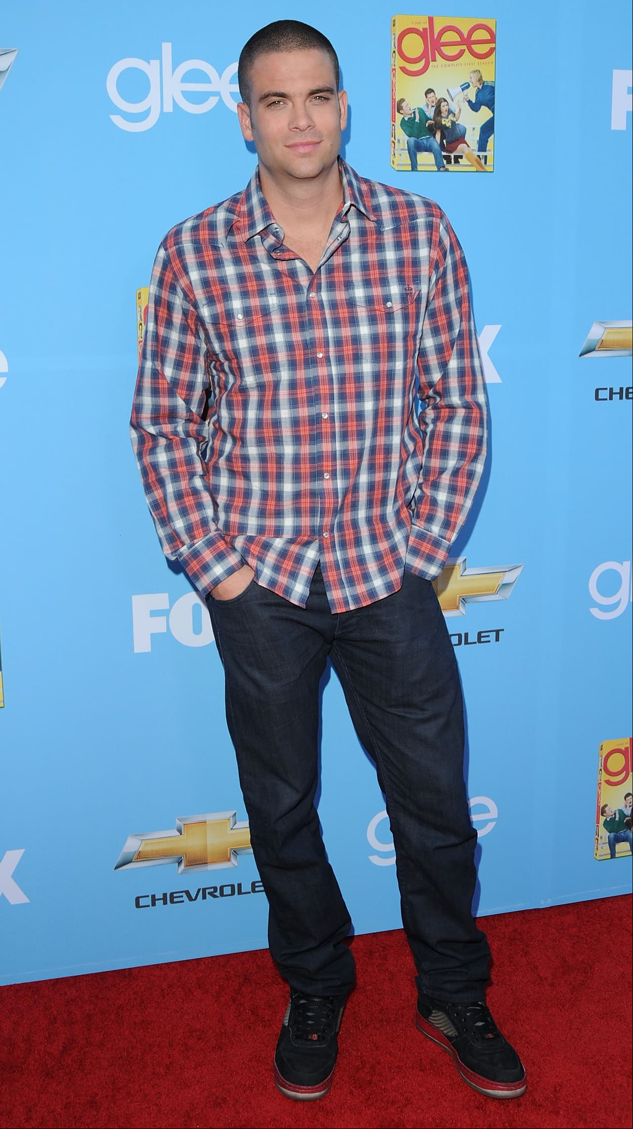 Antes del deceso de la actriz que dio vida a 'Santana López', otra muerte marcó al elenco, pues Mark Salling, quien interpretara a 'Noah Puckerman', se suicidó el 30 de enero de 2018, dos meses antes de que recibiera una sentencia por posesión de pornografía infantil.