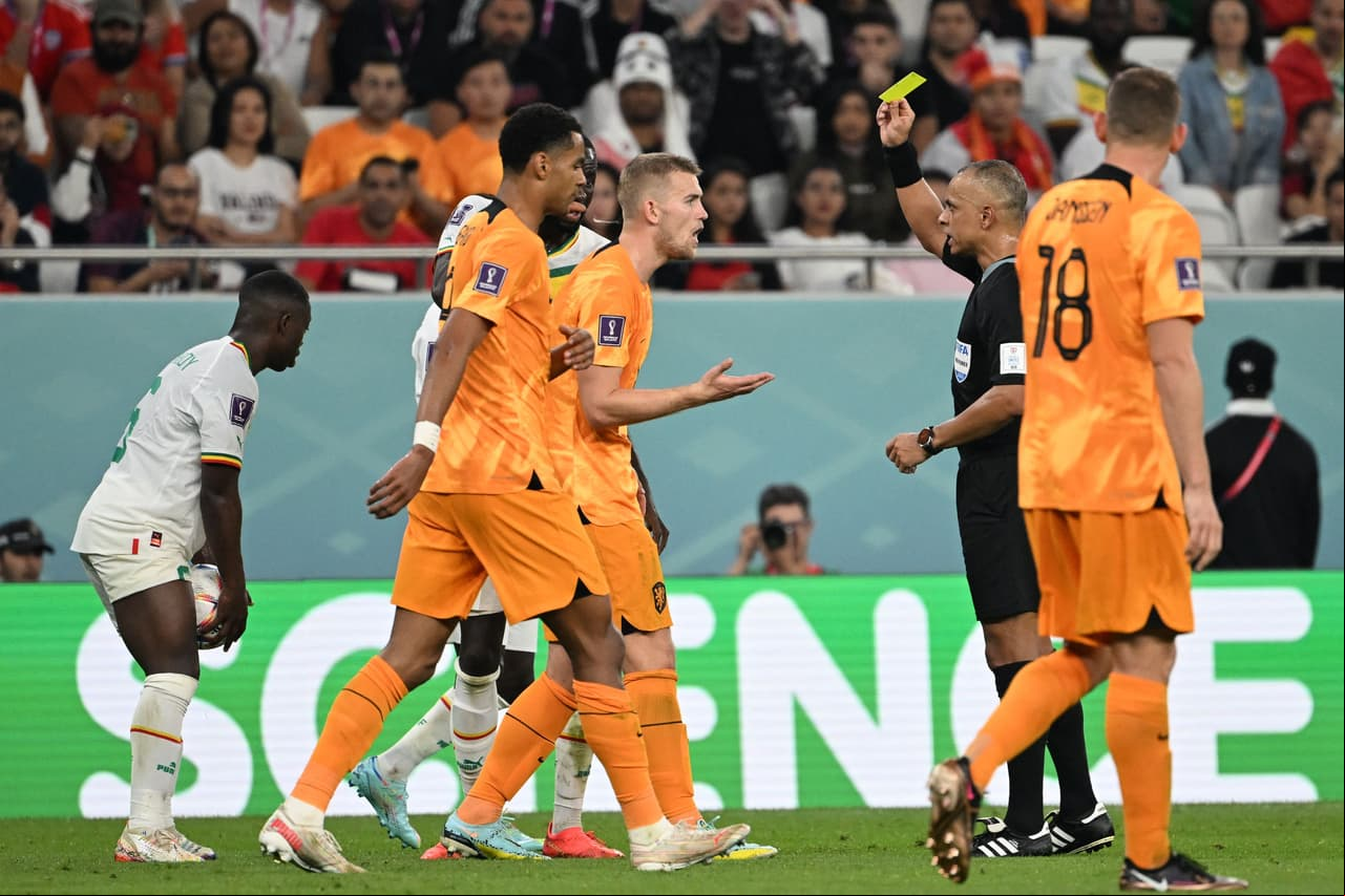 La Selección de Holanda sufrió para conseguir la victoria que se le presentó por fin en la segunda mitad gracias a los goles de Gakpo y Klaassen y así empatan con Ecuador siendo líderes en el Grupo A.