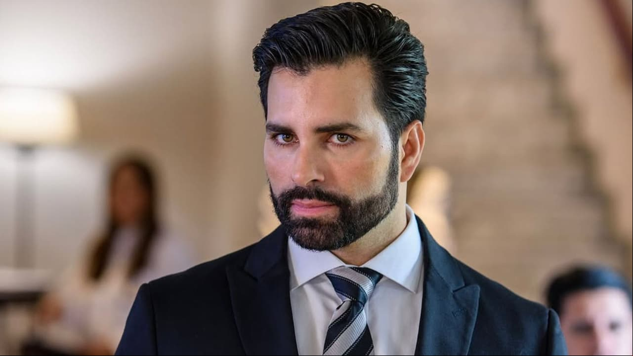 ¿Quién es Alan Slim, actor que está triunfando en Juegos de Amor y Poder?