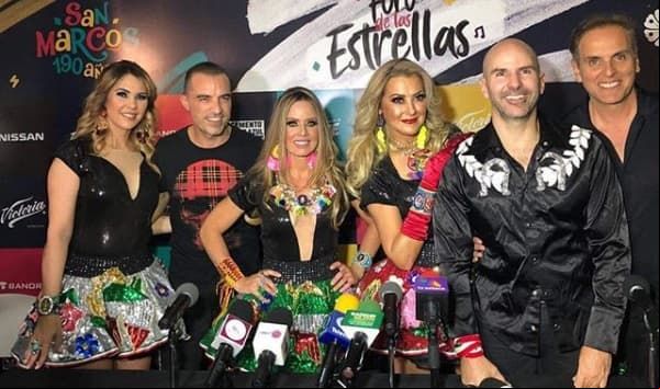 Después de tener varias alineaciones, en este reencuentro están Javier Ortiz, Luisa Fernanda y Katia Llanos, Paola, Adrián y Carlos.