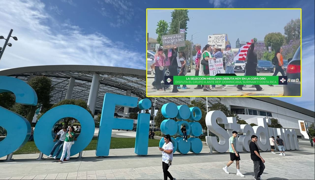 Aficionados se acercan al SoFi Stadium para el partido del Tri