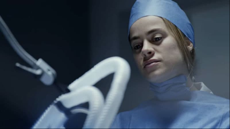 Pero la más preocupada era Lucrecia, pues sabía que si Marina se recuperaba la delataría e iría a la cárcel.