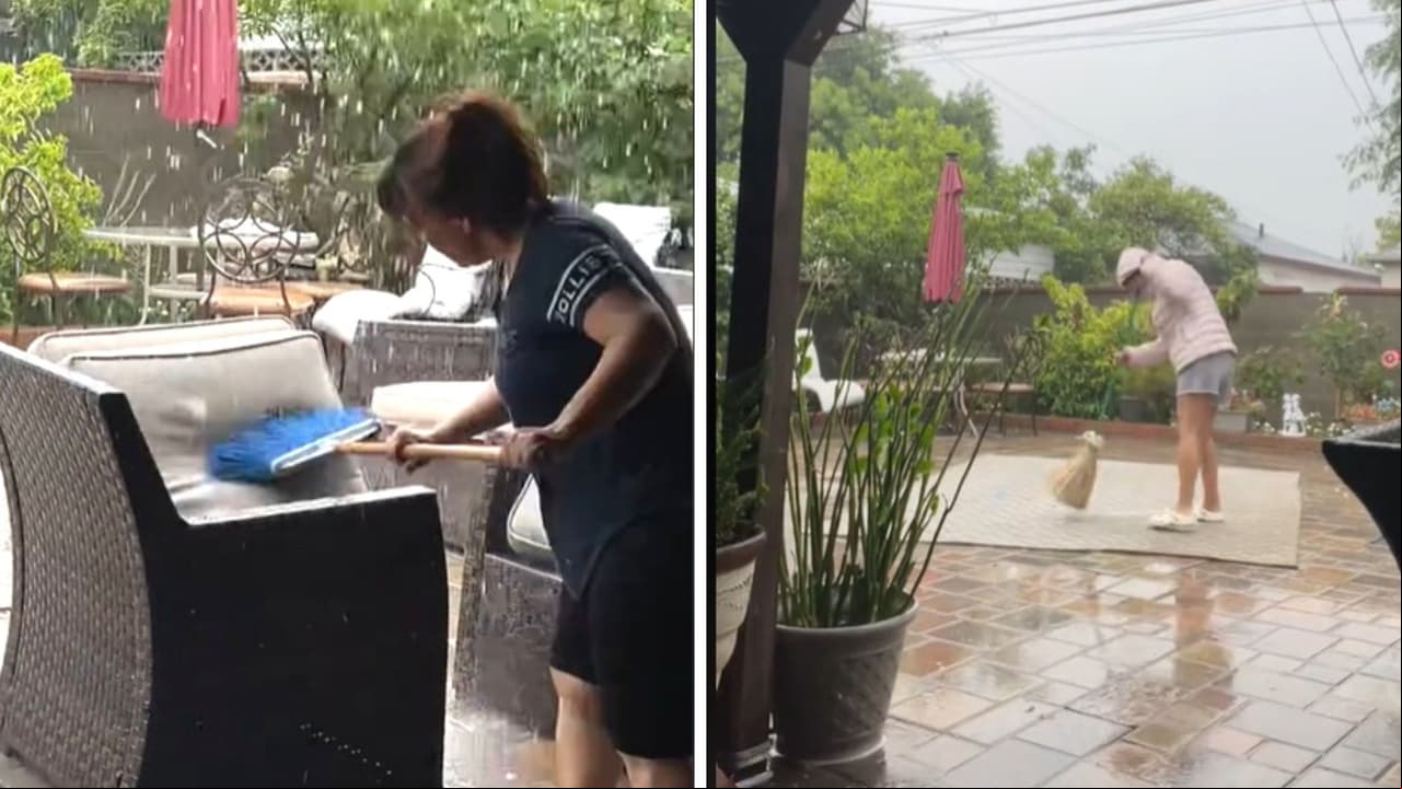 Mexicana aprovecha fuerte lluvia del huracán Hillary y se pone a lavar los sillones de su casa