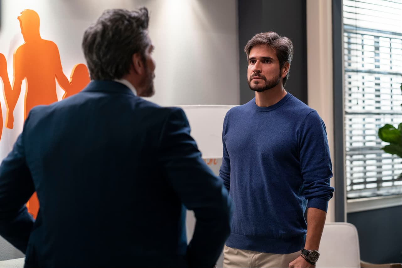 Y tendrá muchas escenas al lado de Daniel Arenas, ¿qué estará pasando en esta grabación? ¡Descúbrelo próximamente!