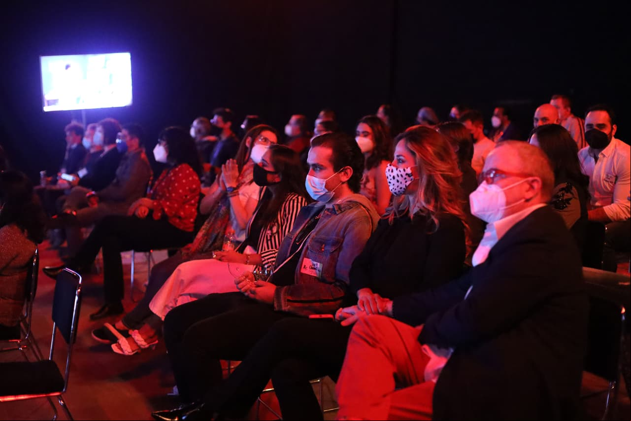 Todos los presentes siguieron los protocolos de salud pertinentes para poder estar juntos.