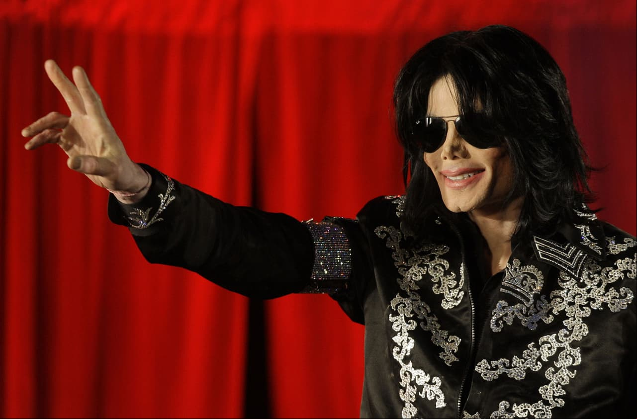 Michael Jackson habría abusado sexualmente de niños mexicanos, revela FBI