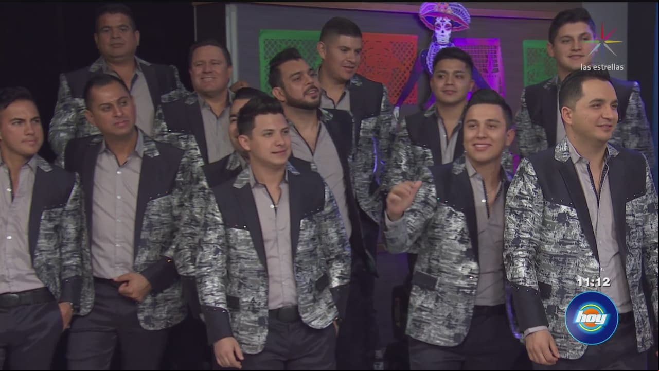 Échate de cabeza con La Arrolladora Banda El Limón