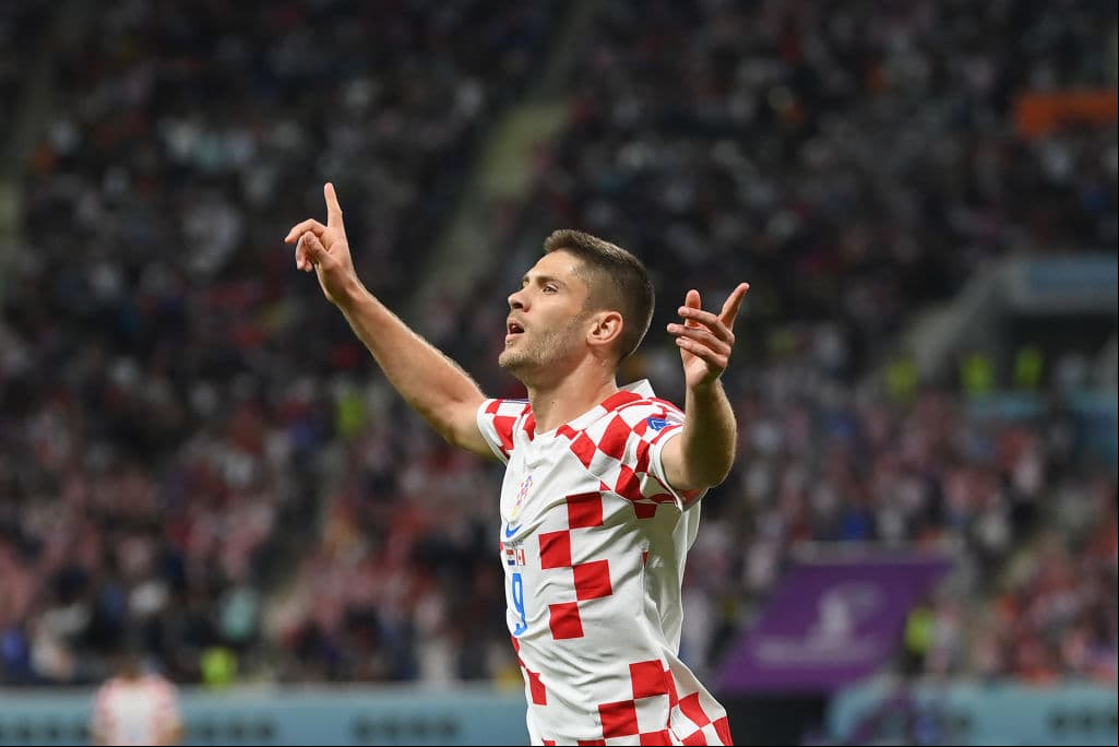 Croacia logró su primera victoria en el Mundial con una remontada ante Canadá (4-1), que se queda sin opciones en Qatar 2022, mientras que el conjunto balcánico, subcampeón del mundo, se acerca a los octavos de final.